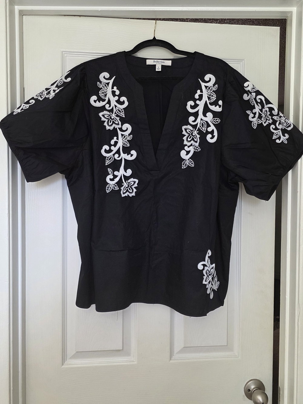 Belle Isle by Torrid Black Embroidered Boho Blouse | Size 3
